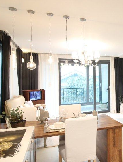 定制家具行業(yè)開始步入快速成長(zhǎng)發(fā)展階段